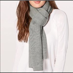 Lululemon Gray Scarf